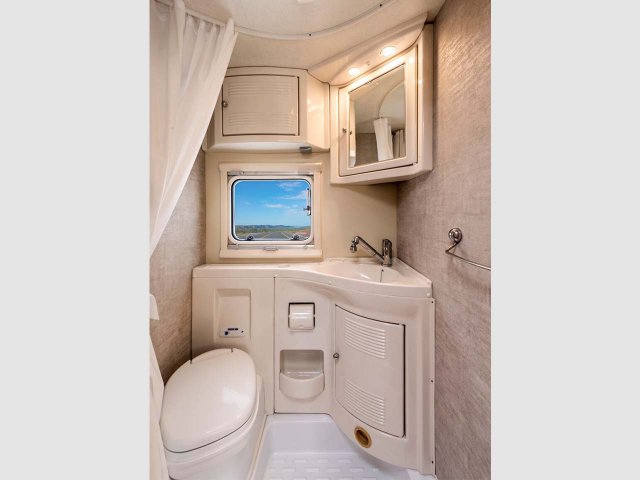 AC 595 Das Raumwunder